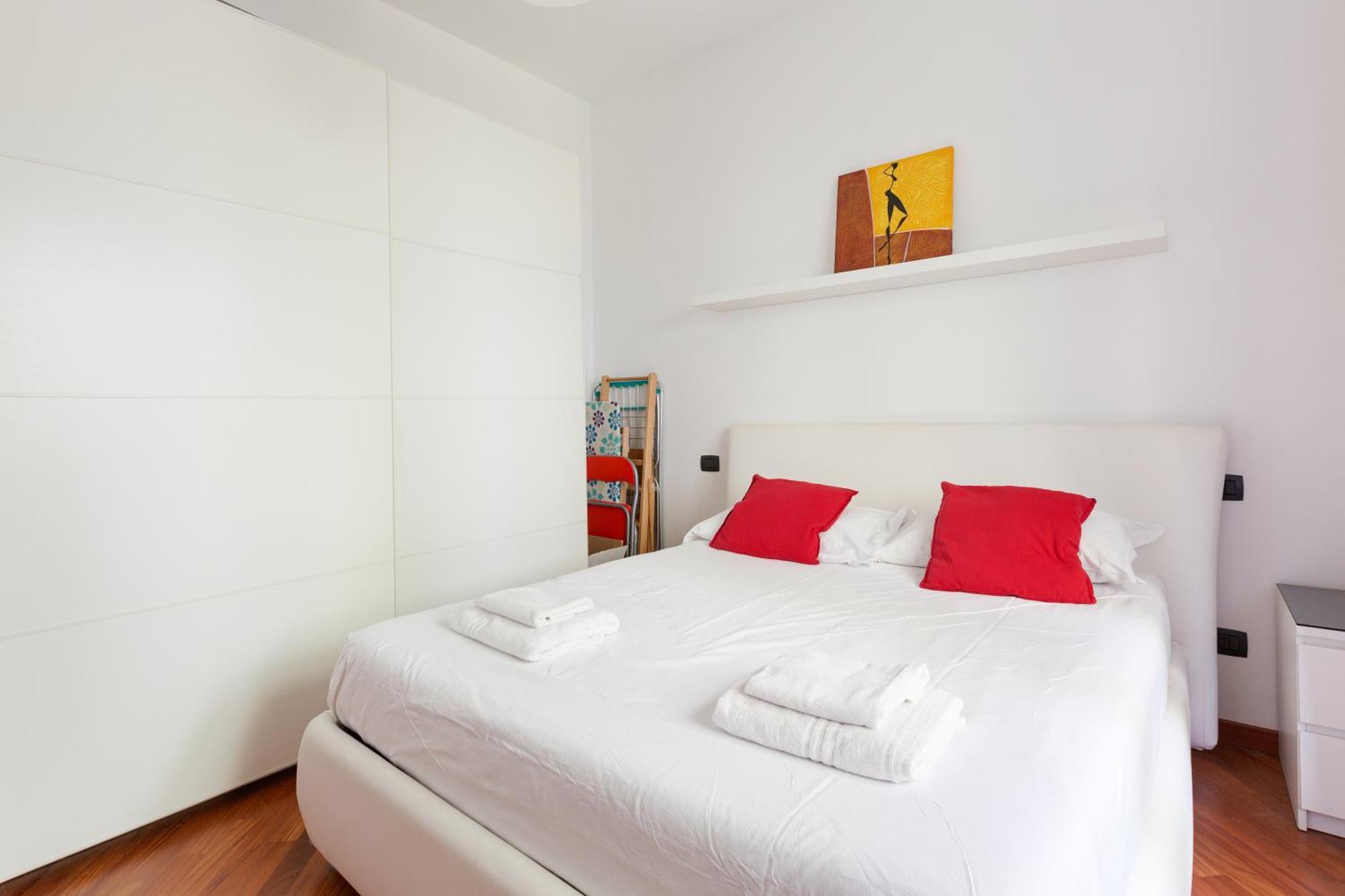 Ca' Granda M5 & Bicocca - Apartment With Parking Милан Экстерьер фото
