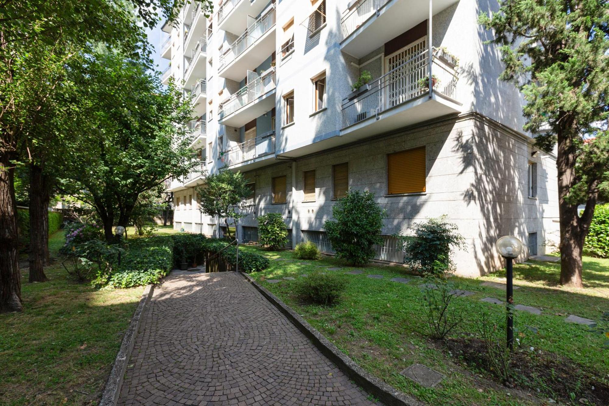 Ca' Granda M5 & Bicocca - Apartment With Parking Милан Экстерьер фото